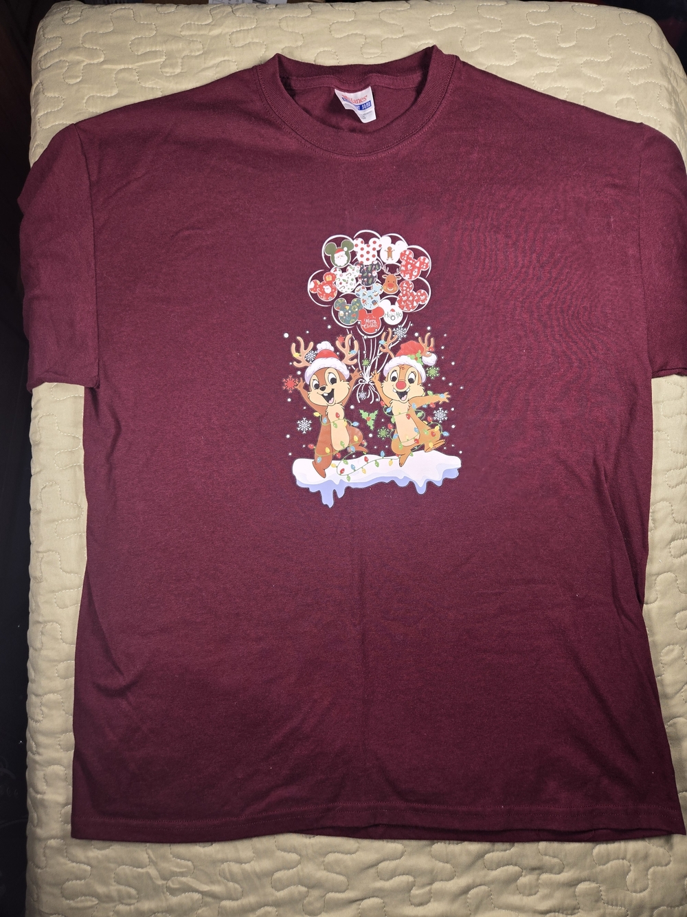 Hanes Heavyweight 50/50 Disney Chip & Dale Christmas Graphic Tee Burgundy L